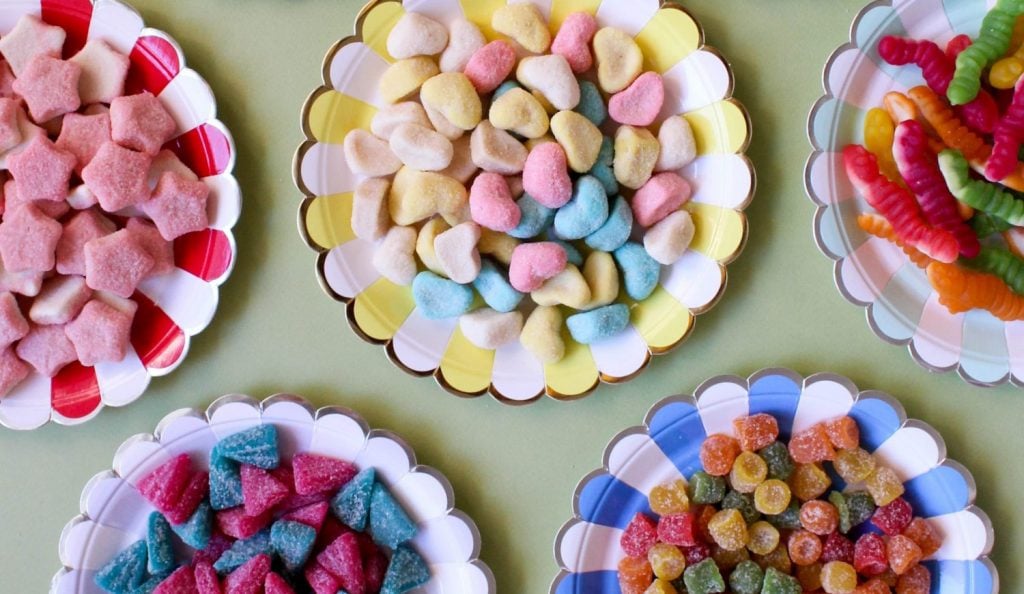 Sweeties and candies are damp heat foods ie they increase damp heat symptoms.