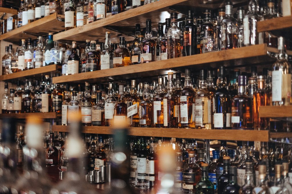 Alcohol - a heating liquid - can worsen Lung Heat conditions