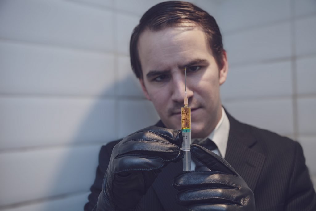 Syringe used for vaccination, a possible cause of ashtma