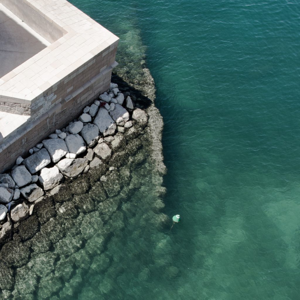 Sea wall - analogy with skin care hygiene