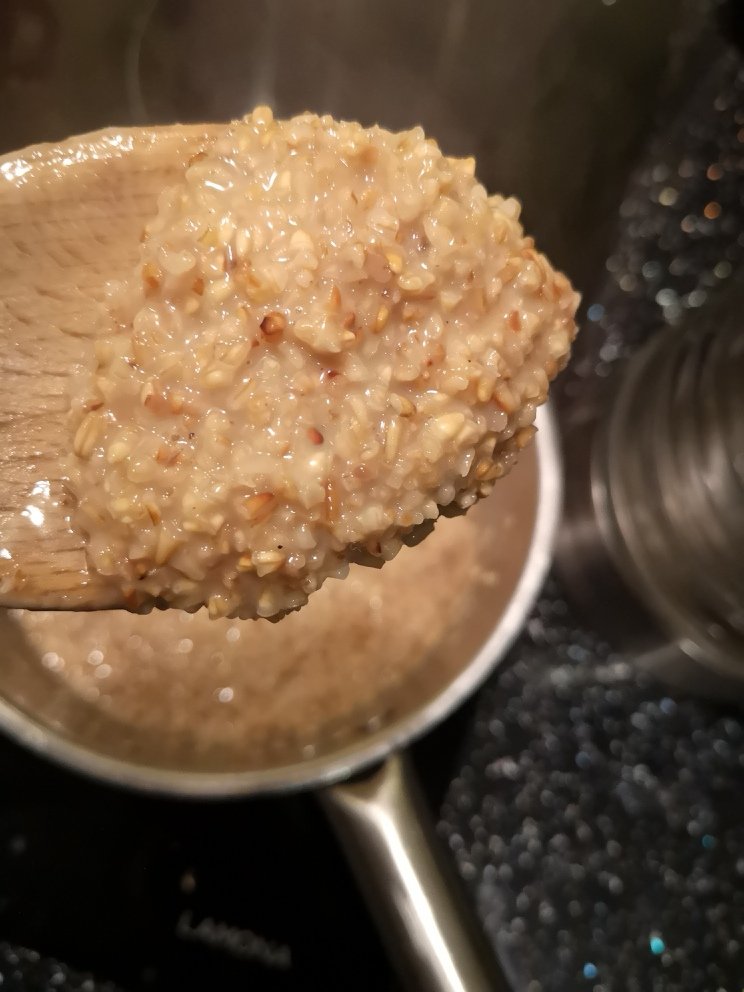 Clogstoun Porridgee after two addings of hot water and stirring