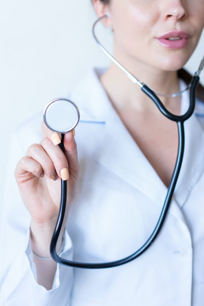 How does Western medicine diagnose atrial fibrillation?