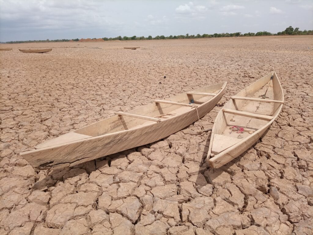 Dryness causes Blood deficiency, a major cause of itchy skin.